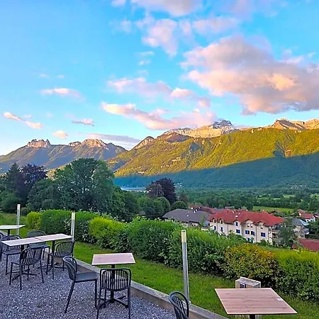 De Pontgibaud * Lathuile